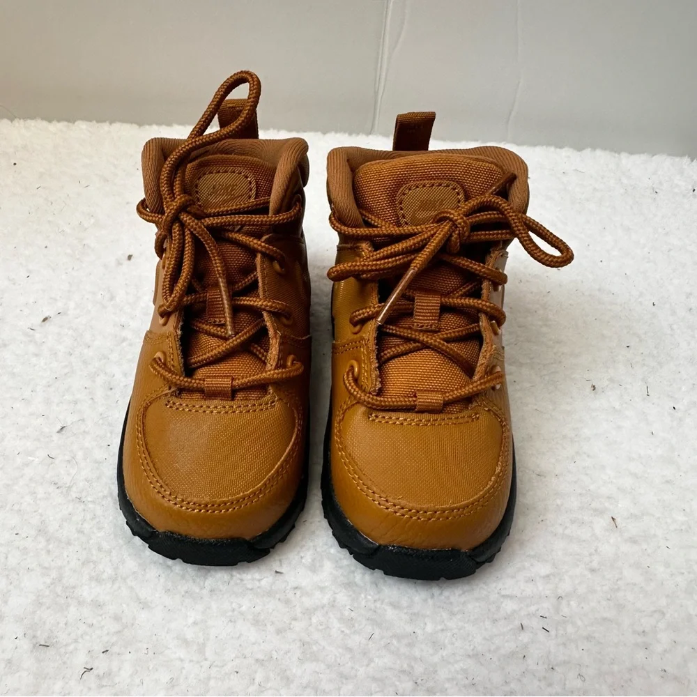 Baby Nike Brown Boots